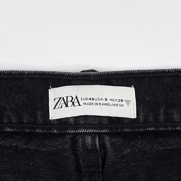 ZARA High Rise Black Denim Shorts Women’s Size 8 Distressed Cut Off - Picture 2 of 3